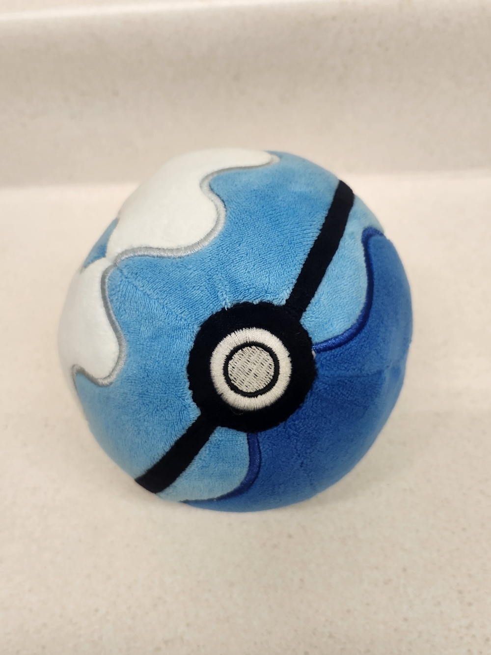 Pokémon 5-Inch Dive Ball Plush Blue & White